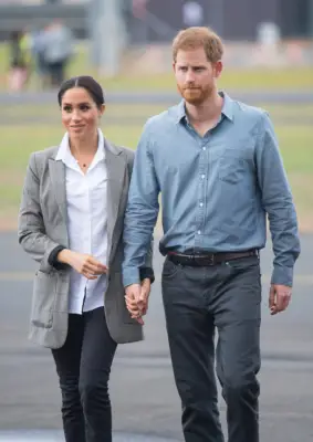 Meghan Markle Wearing Button-Down Shirts