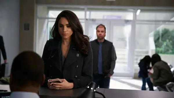 Rachel Zane Wearing Double-Breasted Jackets in 