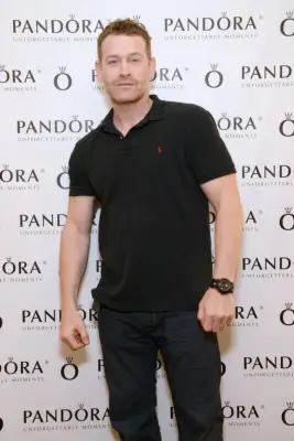 Kim Basinger as Elena Lincoln