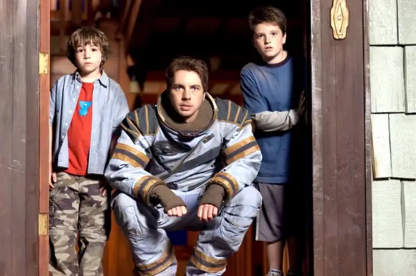 Best Space Movies Featuring Aliens and Astronauts: 