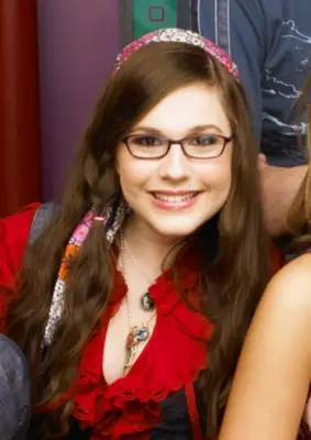 Erin Sanders as Quinn Pensky Then