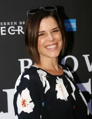 Neve Campbell