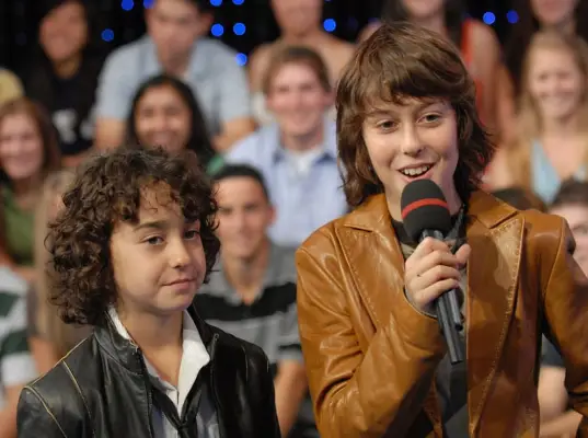 NEW YORK - OCTOBER 08, 2007 Alex Wolff and Nat Wolff of The Naked Brothers Band appear on MTV