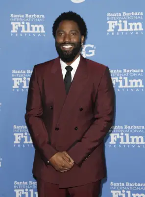 John David Washington as Richard 