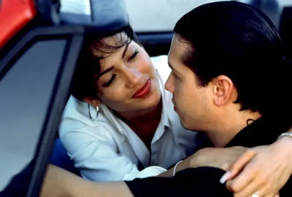 When These Amazing Sleeves Make an Appearance