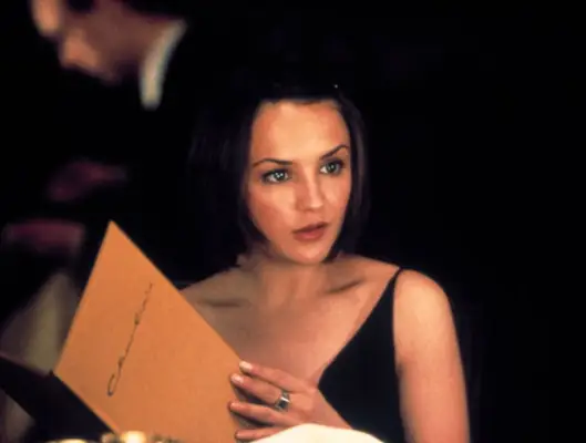 Rachael Leigh Cook as Hunter in 