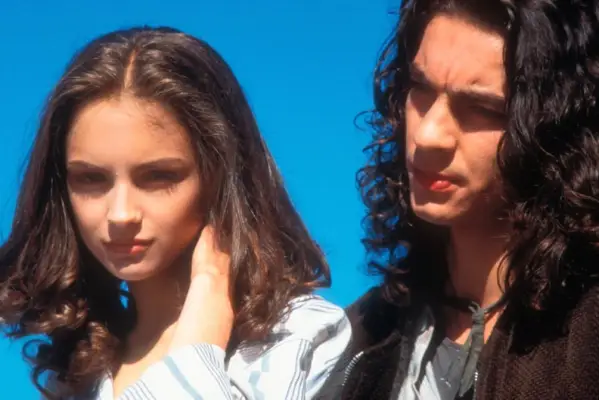 Rachael Leigh Cook as Lucy Stanton in 