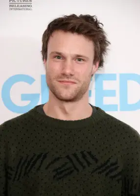 Hugh Skinner as Harry Cameron