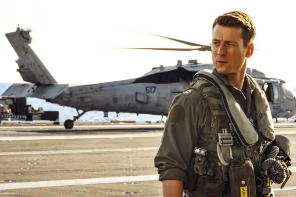 Tom Cruise Convinced Glen Powell to Play Hangman in 
