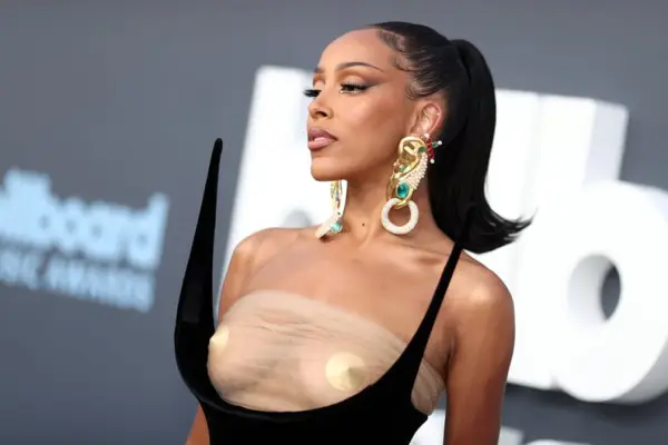 Doja Cat at the 2022 Billboard Music Awards