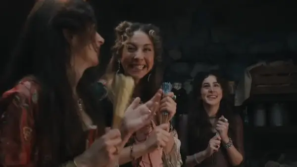 Haim sisters Bejeweled video bye bye snake