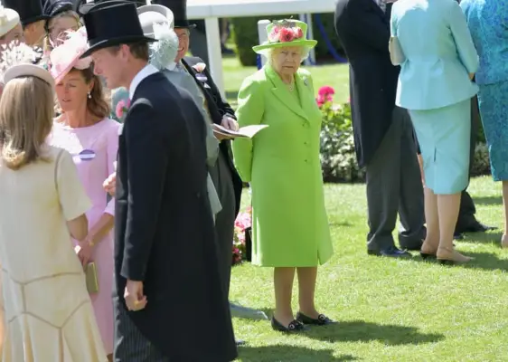 When You Realize No One Is Paying Attention to You