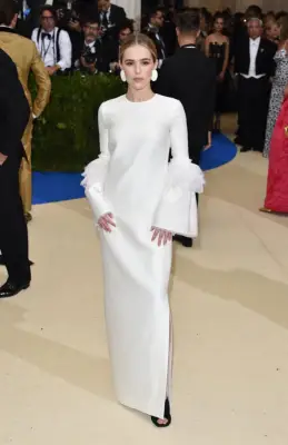 Zoey Deutch in May 2017