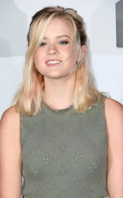 Ava Phillippe
