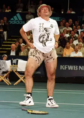 Exhibit J: Robin Williams in a Bucket Hat!