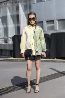 Style a Two-Tone Top With Black Shorts and Simple Heels