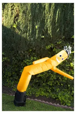 Wacky Wavy 6 ft Tube Guy