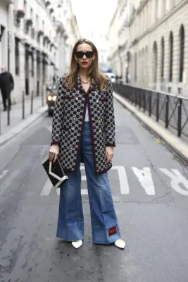 Denim Trend 2025: Boot-Cut Flares