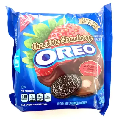 Chocolate Strawberry Oreos