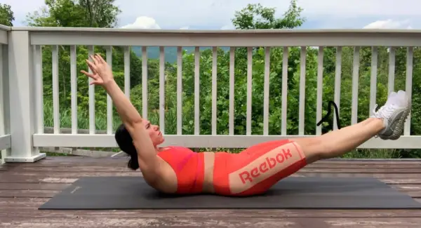 Round 1, Exercise 4: Hollow Hold