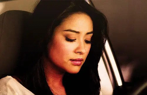 Shay Mitchell (Emily Fields)