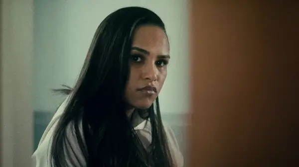 Saffron Hocking as Lauryn in 