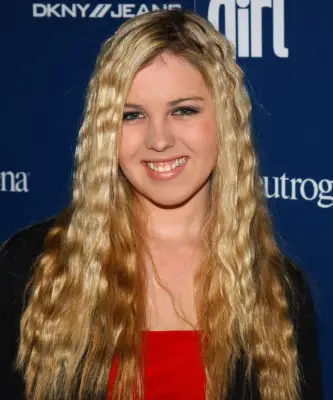 Ashlie Brillault as Kate Sanders