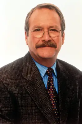 Martin Mull as Willard Kraft