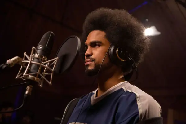 Dave East as Clifford Smith Jr., aka Method Man in 