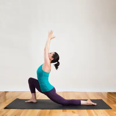 Hip Flexor and Quad Stretch: Low Crescent Lunge