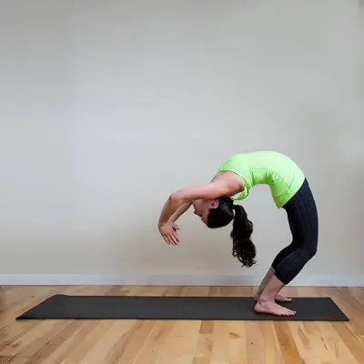 Advanced Yoga Pose: Dropback