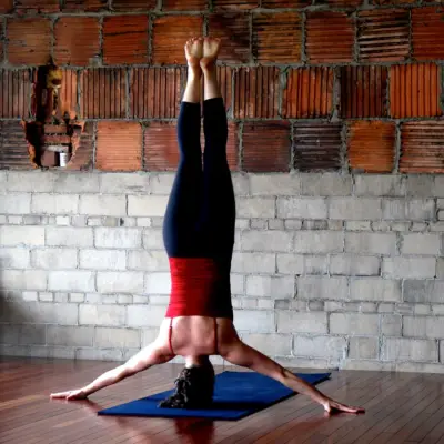 Advanced Yoga Pose: Iron Cross Headstand